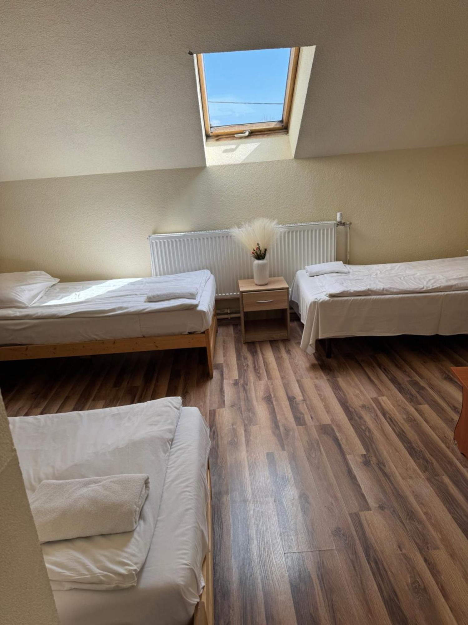 General Motel *
